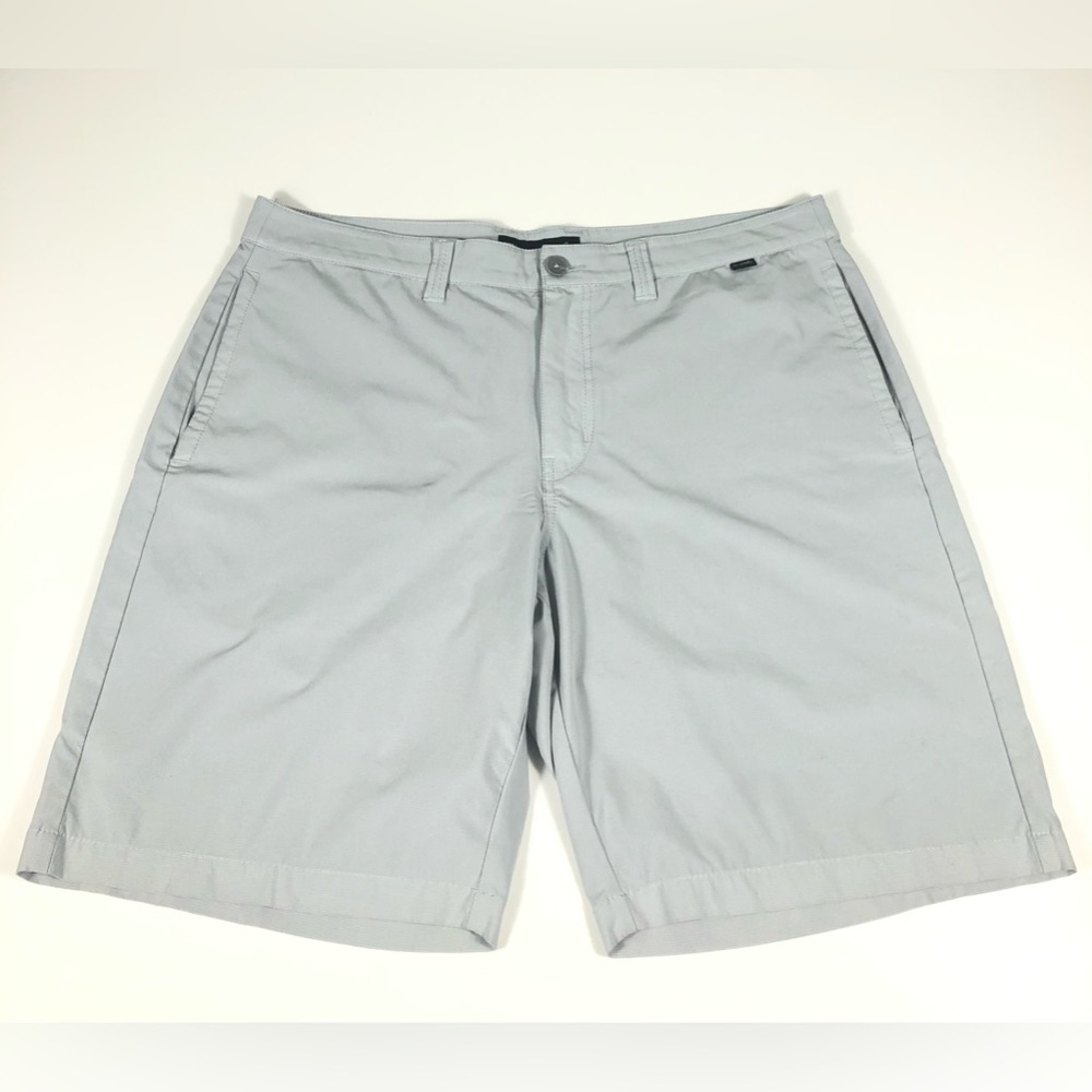Travis Mathew Men’s Tech Chino Performance Stretch Golf Shorts Gray Size 36/9”